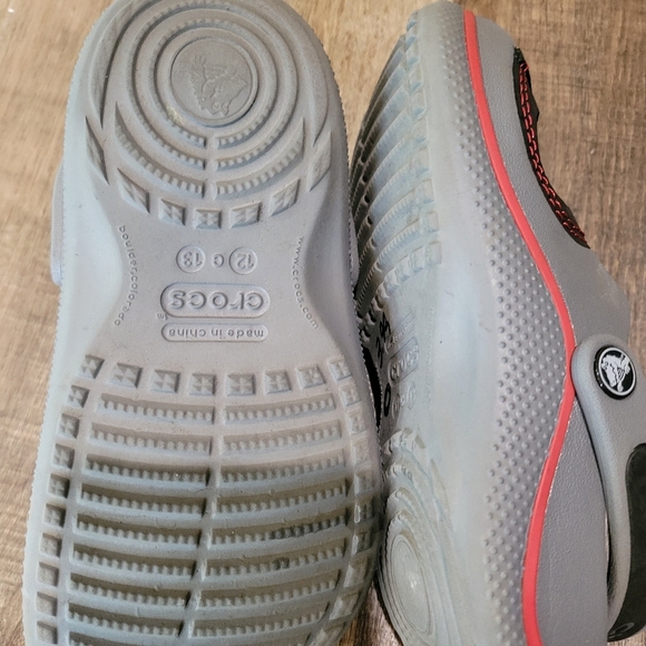 Crocs Kids' Gray and Black Clogs - Picture 7 of 8